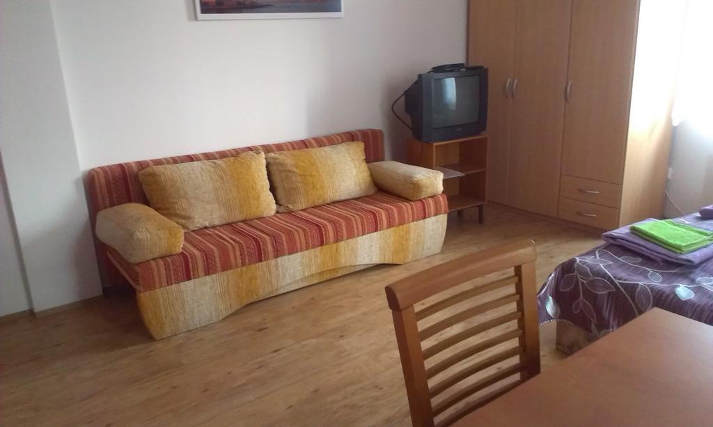 Pension Doctor Dvůr Králové nad Labem Oda fotoğraf