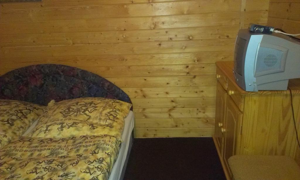 Pension Doctor Dvůr Králové nad Labem Oda fotoğraf